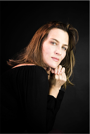 MAXINE SWANN PORTRAIT